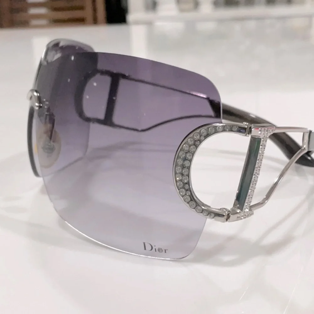 Christian Dior Diorly Sunglasses - Picture 2 of 8